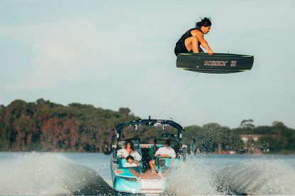 NARTY WODNE I WAKEBOARD