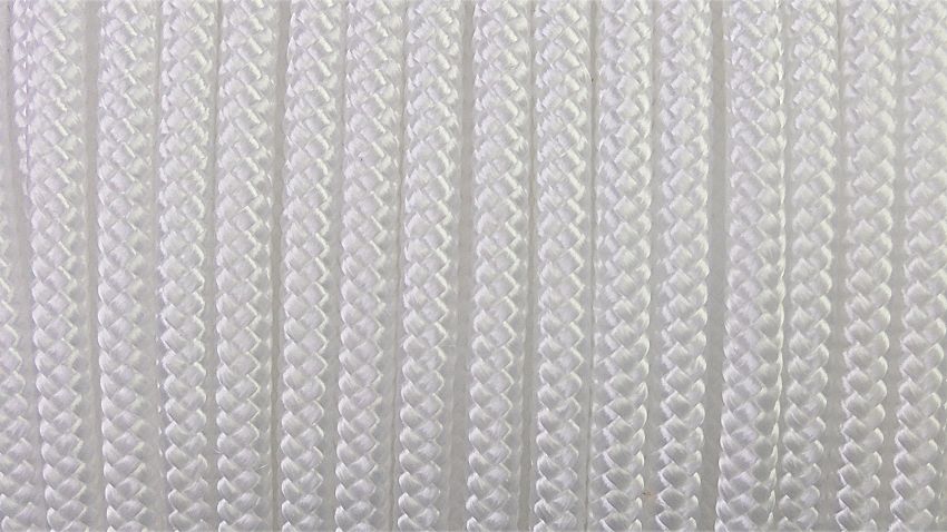 LINA POLIESTROWA 4MM BIAŁA  32040